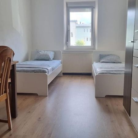 Apartment Mit 2 Betten Inklusive Gratis Parkplatz Graz Kültér fotó