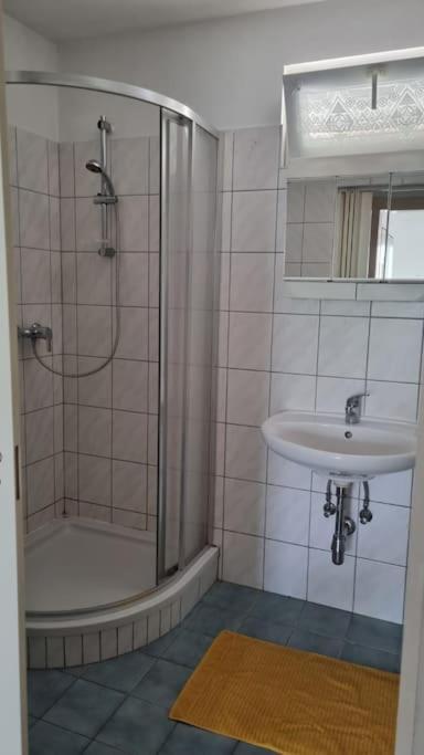 Apartment Mit 2 Betten Inklusive Gratis Parkplatz Graz Kültér fotó